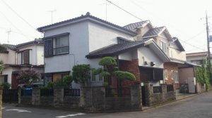 埼玉県ふじみ野市のH様から屋根の葺き替え、塗装工事のご依頼を頂きました。