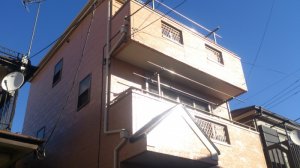 埼玉県富士見市のK様から塗装工事の依頼をいただきました。